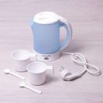 Чайник 0.6л електричний пластиковий,білий-блакитний з чашками та ложками А1718В