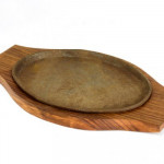 Сковорода чугунная овальная на деревянной подставке 24 х 14 см (шт)